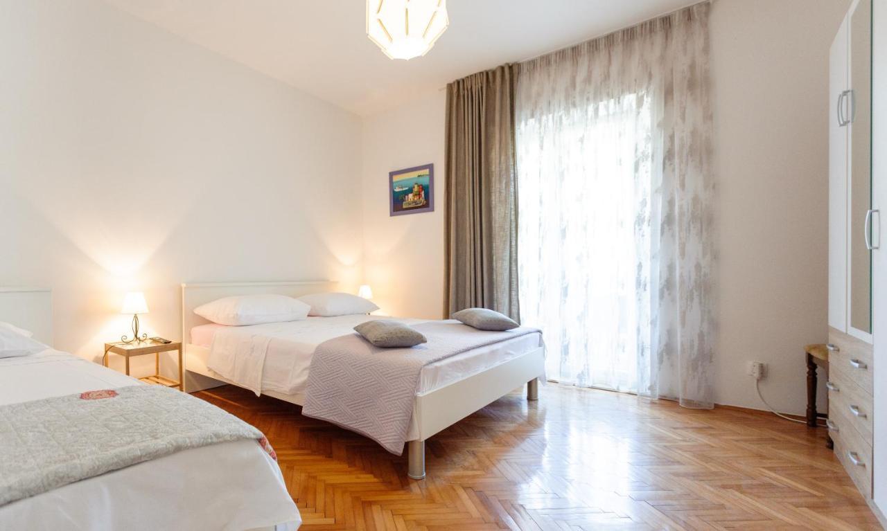 Apartment Gazo Trogir Exteriör bild